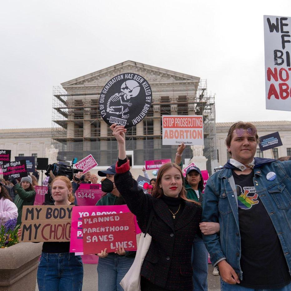 Supreme Court appears divided over whether states can cut off Planned Parenthood funding